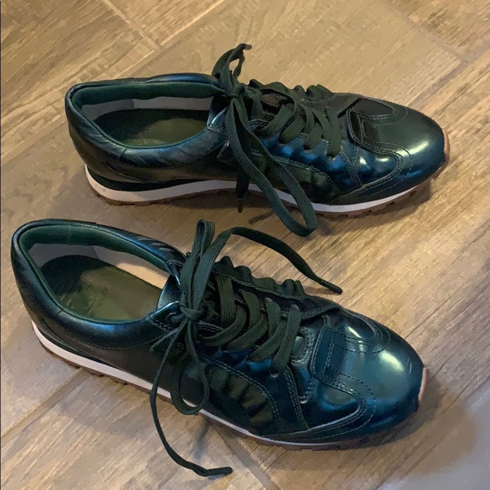Tory Sport Metallic Ruffle Sneaker conifer green